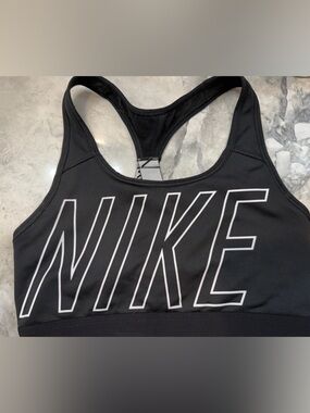 Nike Black Women's sports bra with White Logo